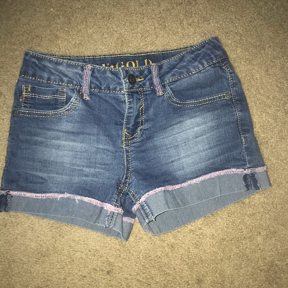 V-Gold Shorts